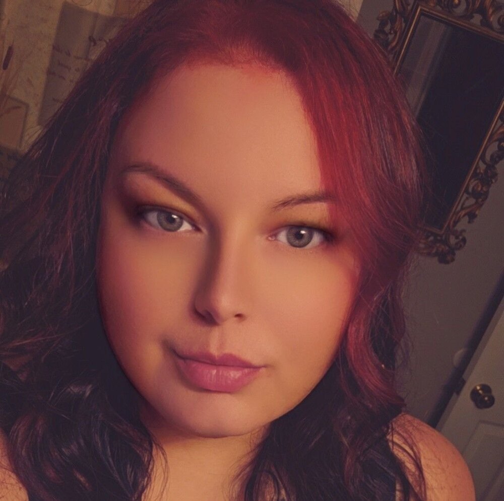Meet your Posher, Caitlyn